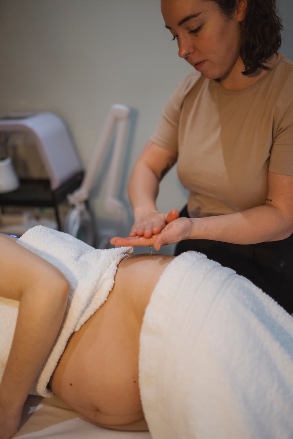 Masajes para embarazadas en Oviedo